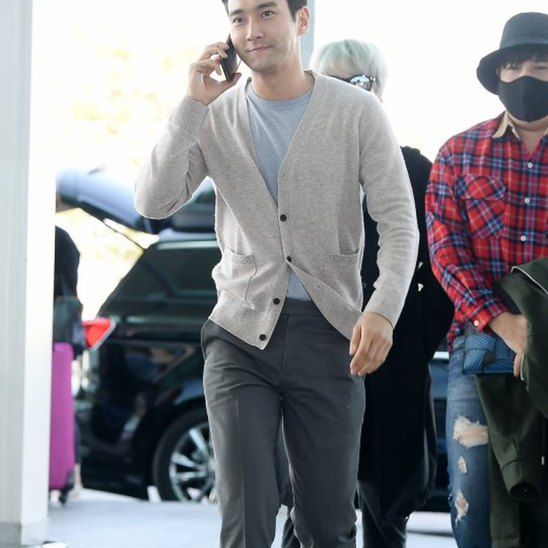 슈퍼주니어 시원 근황, 마리끌레르 10월호 화보와 통역 없는 소통