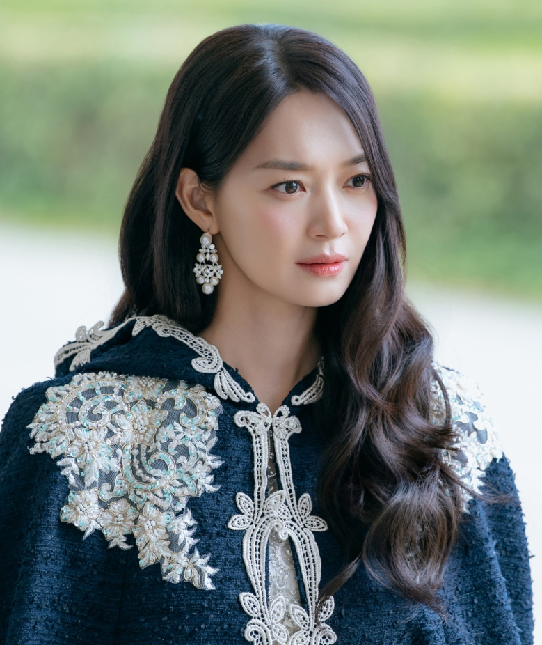 “이혼하자고? 그럼 재혼할게” 신민아, 주지훈 버리고 이종석 택한 재혼황후
