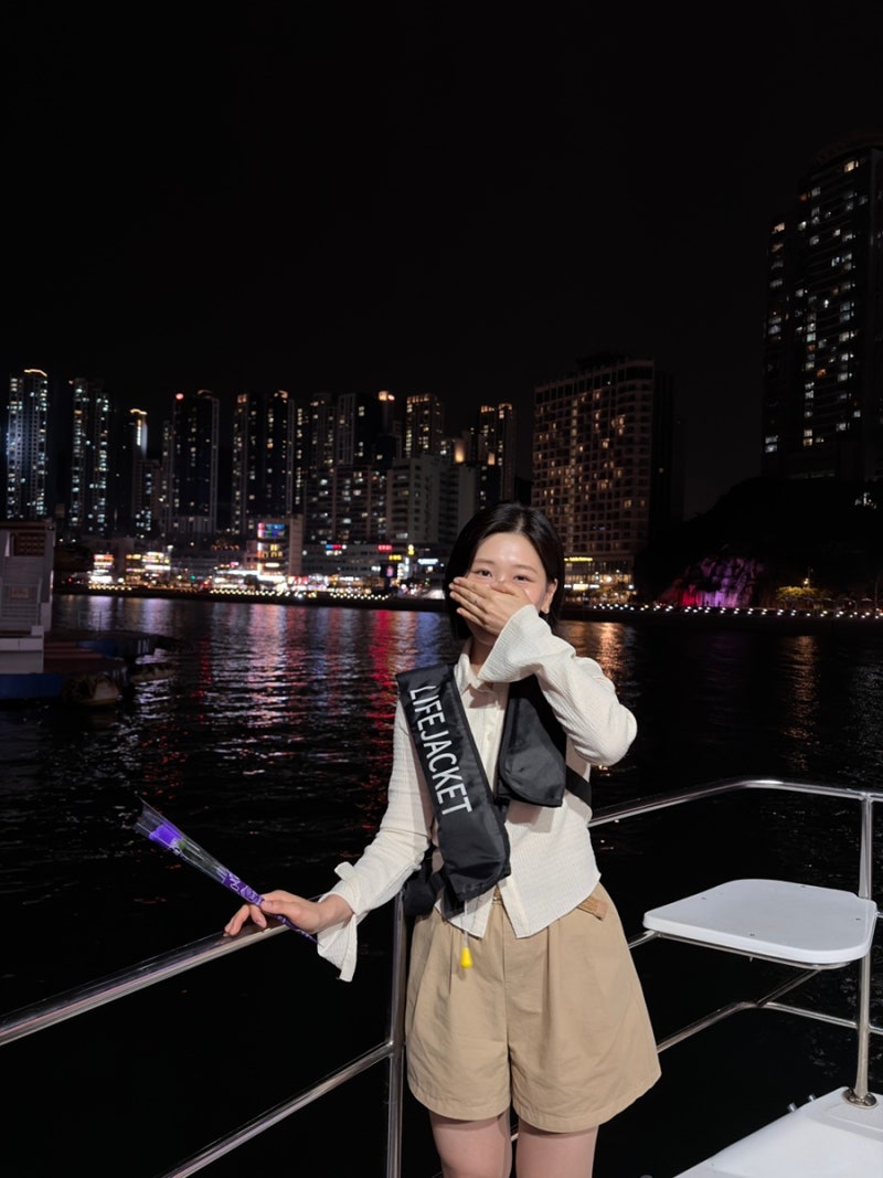 松島海水浴場 釜山ヨットツアー、花火大会の夕焼け時、ロマンチックなひととき