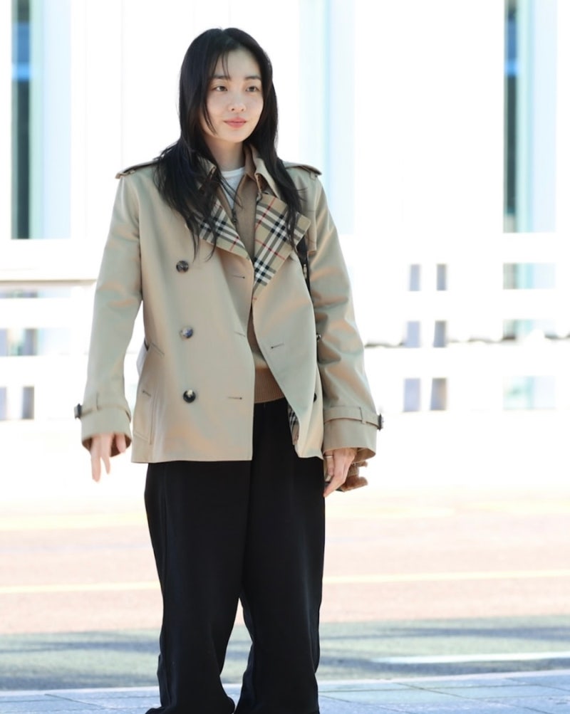 17kg 감량 김민하, 1126만원 버버리 다 입었는데... 공항룩만 유독 논란 터진 이유