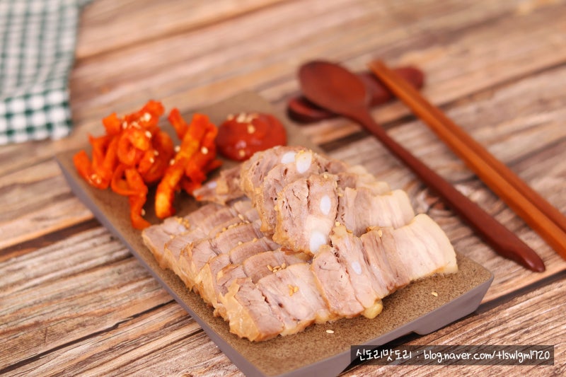 삼겹살 수육 삶는법 세상 촉촉한 막걸리 수육 레시피 초간단 보쌈 만들기
