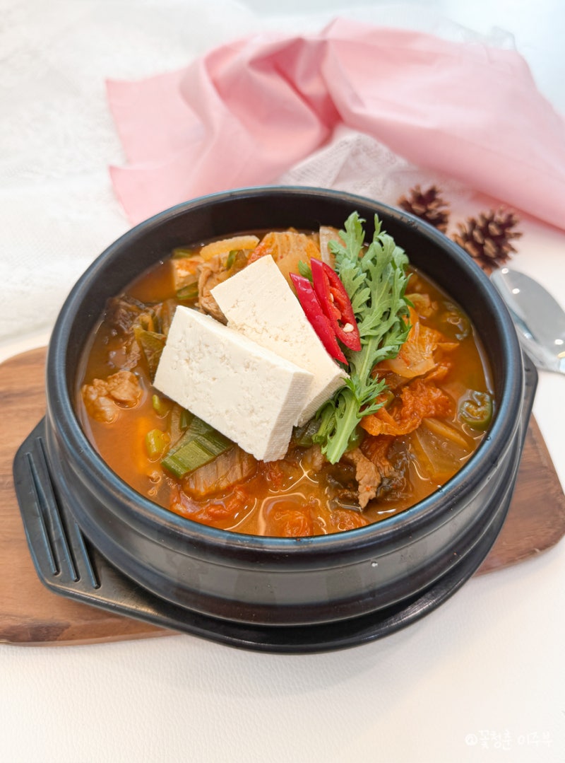 실패 없는 돼지고기 김치찌개 레시피, 맛있게 끓이는 법 황금 레시피