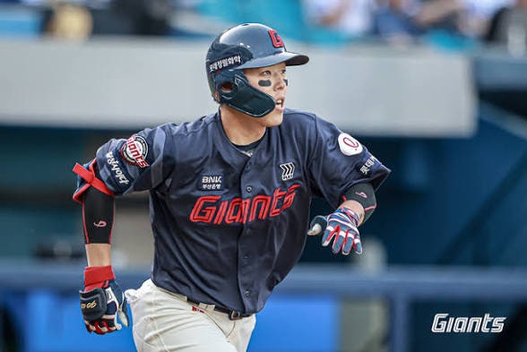 3군에서 시작한 반전 드라마, 고승민이 쓰려는 43년 만의 KBO 역사