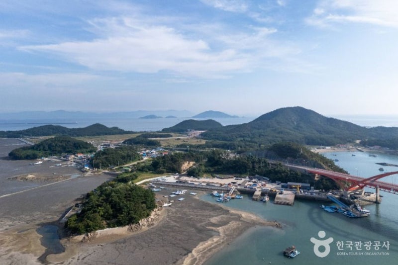[October 2026 Gunsan Seonyudo/Munyeodo 2-Day Trip] Drive Across Gogunsan Bridge! Top Fishing Spots for Beginners