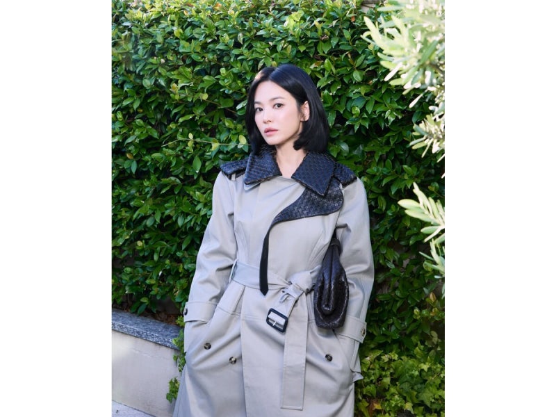 송혜교 보테가베네타 밀라노 쇼 트렌치코트 가방 착장 가격은?