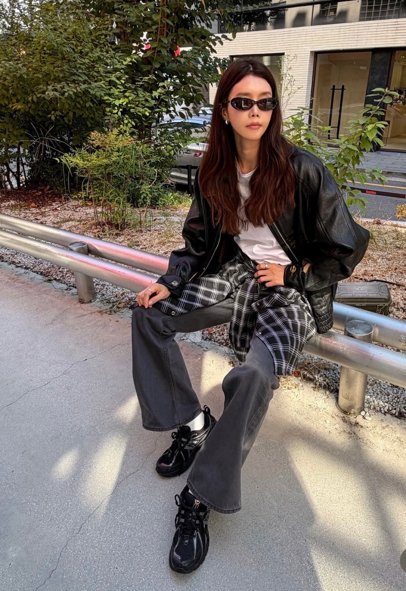 ✨채정안 패션코디 외워야할듯?/올가을은 무조건 이착장!! 뉴발란스 1906RCH 블랙 운동화 코디 ....