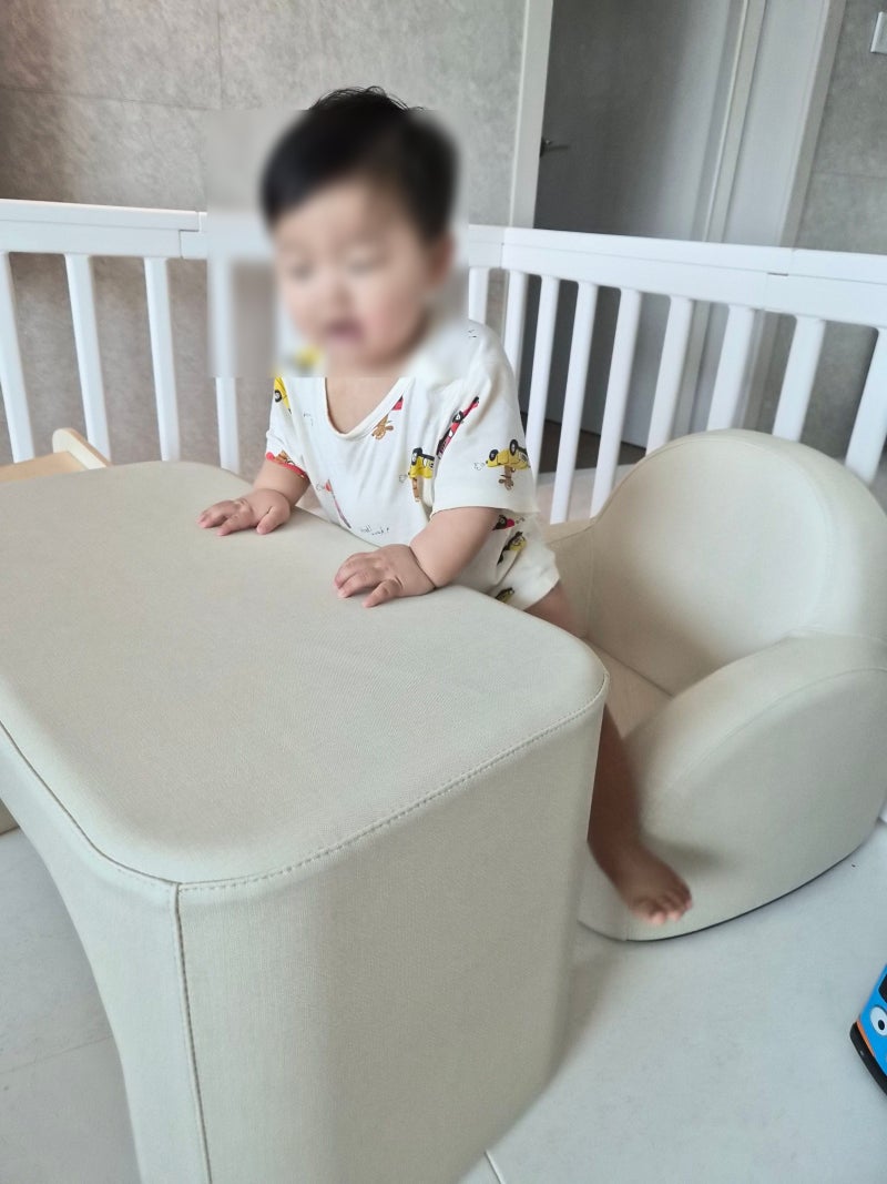 돌아기 선물 추천 뒹굴러 아기쇼파 포쉬 테이블 세트 선물받은 실사용 후기