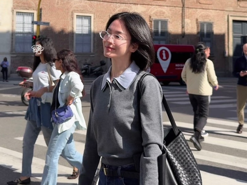 송혜교가 요즘 드는 보테가 가방..가격 봤더니 생각보다 괜찮네?