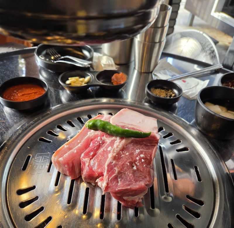 제주 협재해수욕장 흑돼지 맛집 현지인 맛집 추천 깡촌흑돼지 협재점