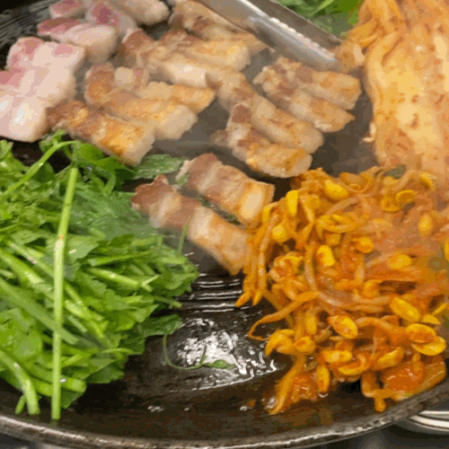 해운대 좌동재래시장:: 초벌 돼지고기맛집 (feat. 할매솥뚜껑삼겹살 해운대1호점)
