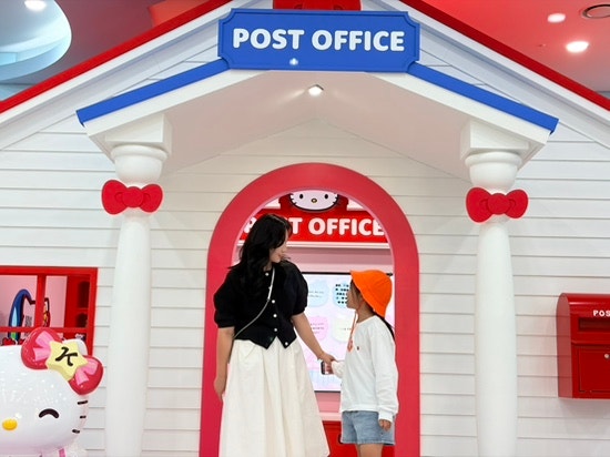 Jeju Trip Day 2: After Donkatsu, Hello Kitty Island in Seogwipo