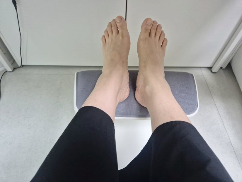 초등학생 집중력 올려주는 책상 발판, 덜렁이던 발끝이 편안해지는 비밀