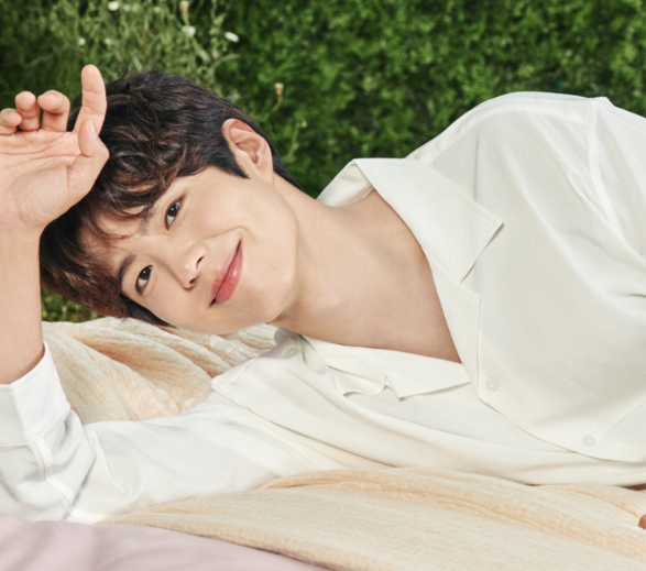Actor Park Bo-gum: Age, Profile, Height, Hometown, Education, Parents, Family History, Bankruptcy, Siblings, and Berlin Marathon