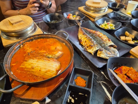 [사천] 반려견 동반 식당 잘난 고등어 솥밥 정식 맛집