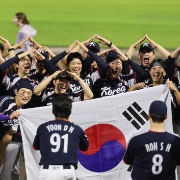 "거기 전부 엘리트 선수들입니다... 한국 금메달 축하한 KIA 시라카와의 사회인 야구 설명"