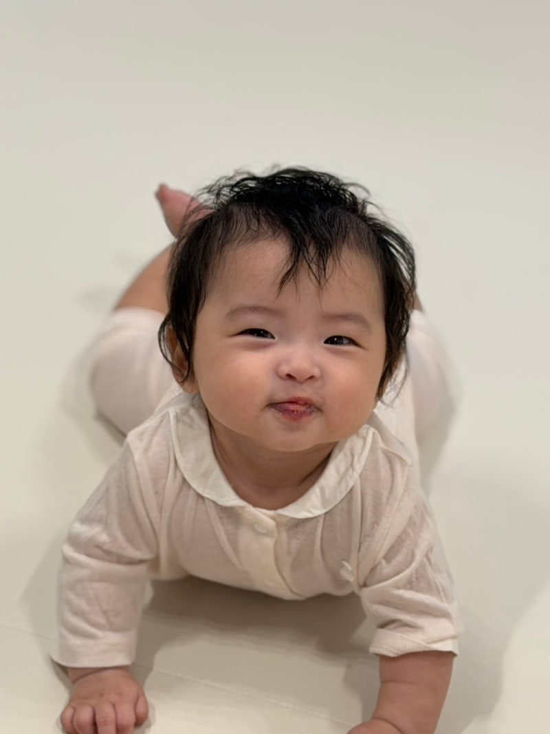 아기 배밀이 시기 언제부터? 배밀이 전조증상·연습방법 총정리