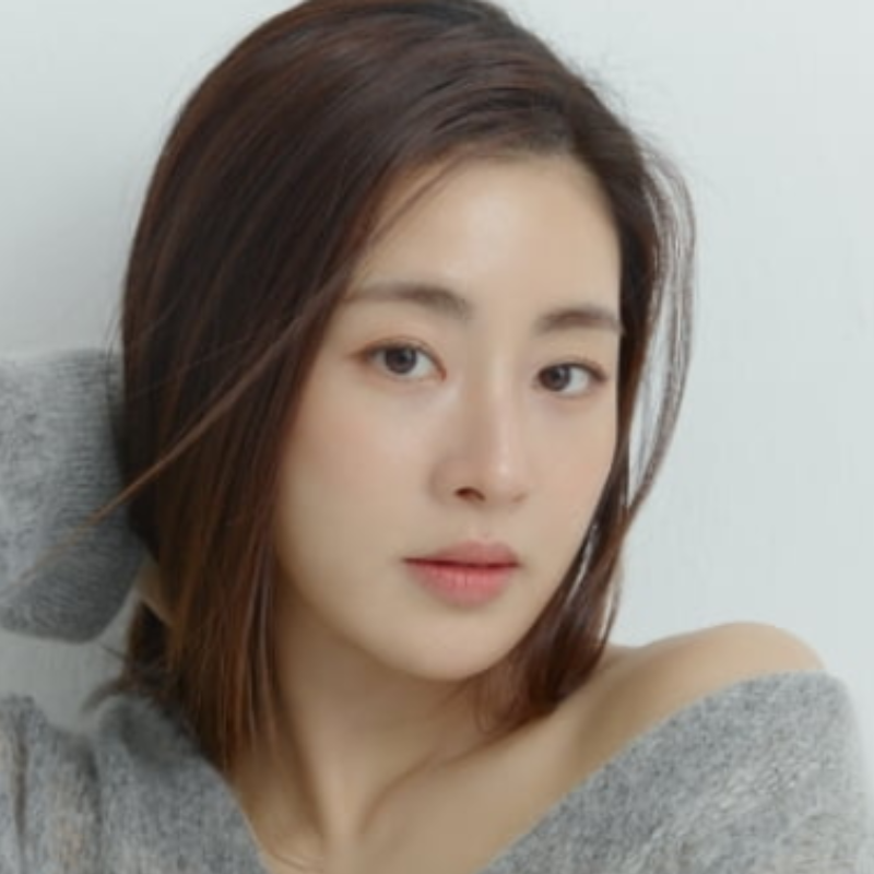 배우 강소라가 왜 무협 강사일까? 시작은 12살 때 쓴 소설이었다