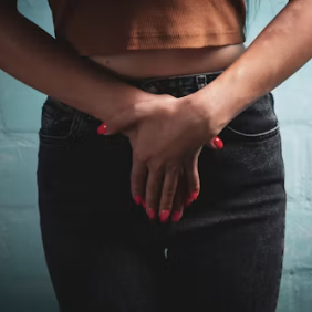 여자 소변 거품, 신장 문제만은 아니다? 의외의 원인 살펴보니
