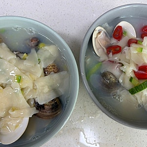 마켓컬리 추천템 || 강화도 백합조개로 끓여먹는 백합 칼국수,  수제비