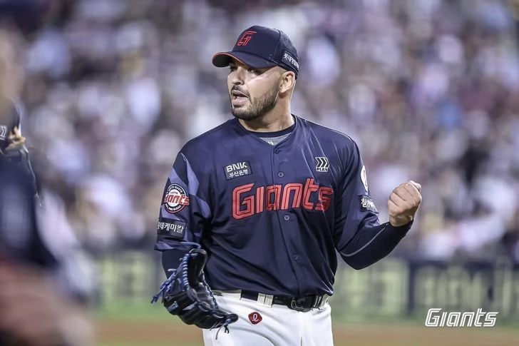 롯데 떠난 감보아의 대반전, 1년 만에 MLB 가을야구 로스터까지