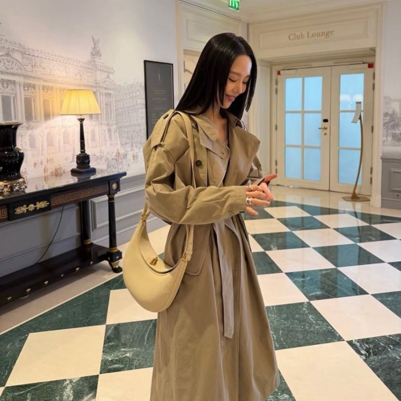 신혜선 가방 어디 거? 송몬트만 3개 골라 들었네