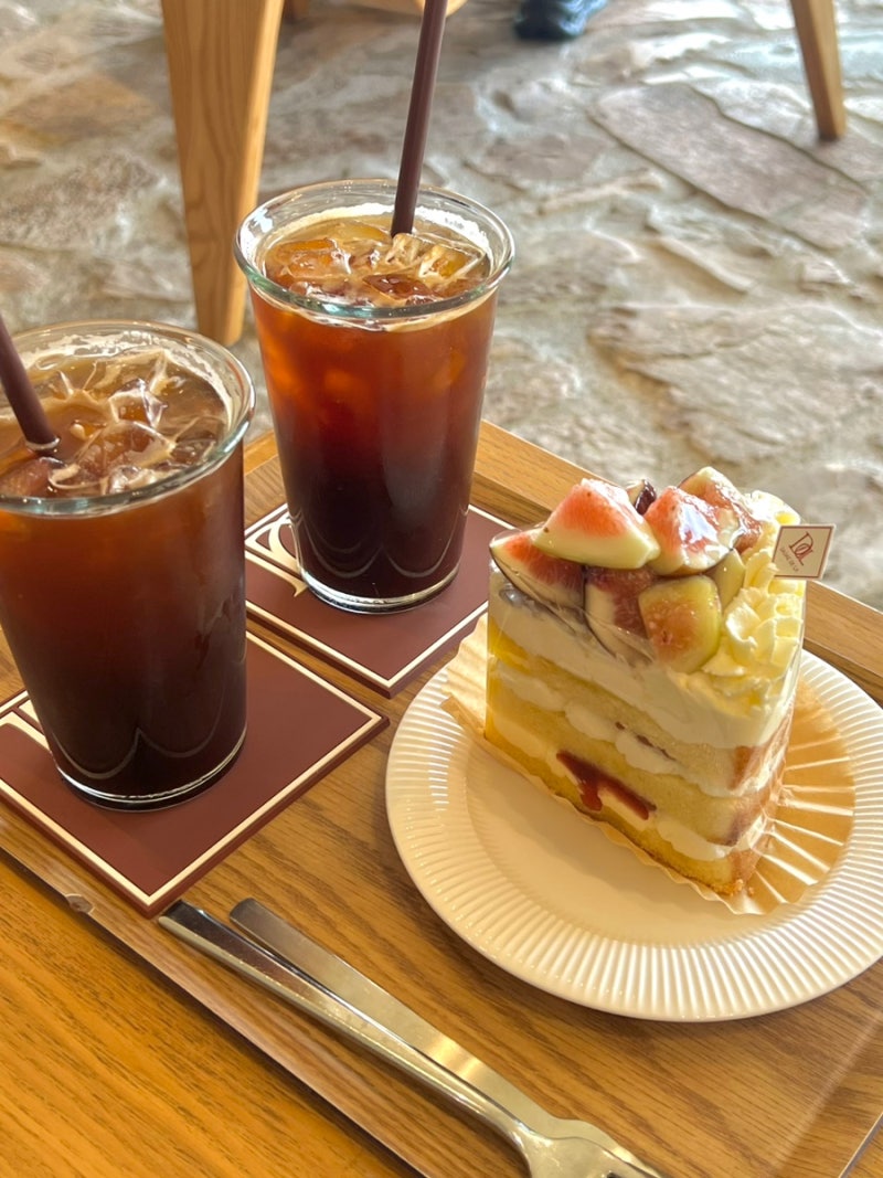 다대포 오션뷰 카페 다대드라｜데이트하기 좋은 디저트 맛집