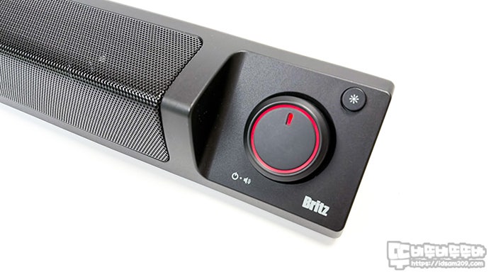 슬림하게 디자인된 PC 사운드바! 브리츠 BZ-AK65