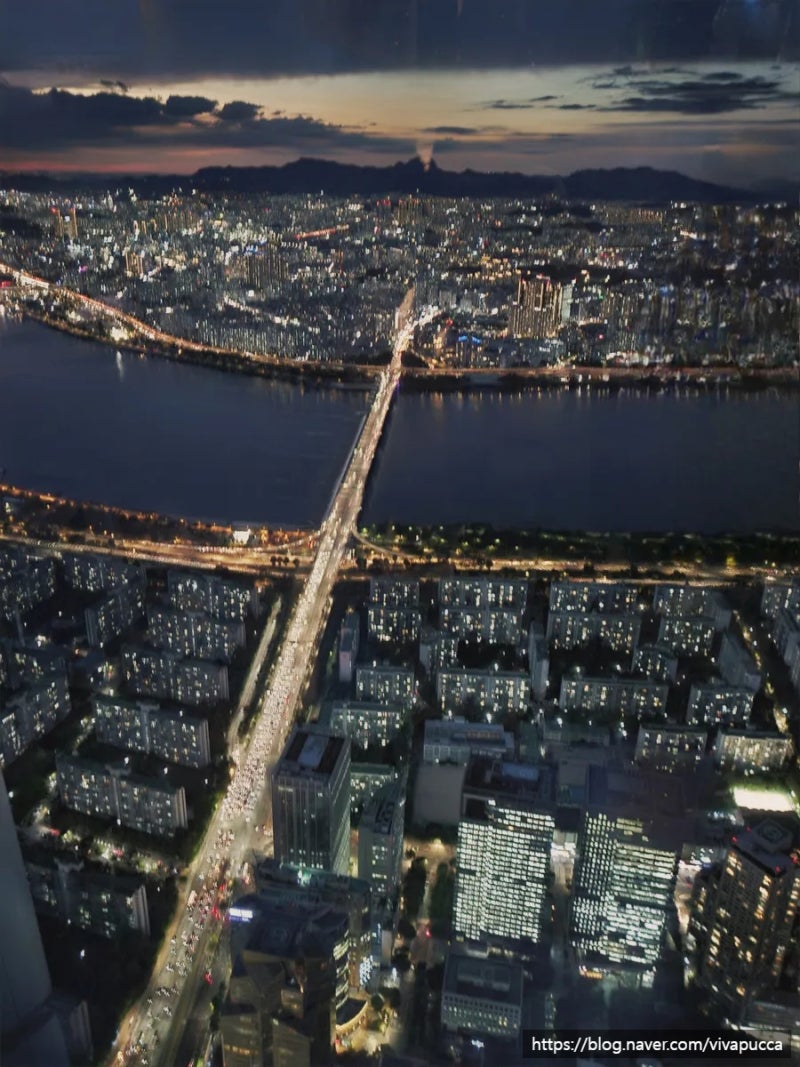Autumn Night View of Seoul from the 119th Floor of Seoul Sky (Lotte World Tower)... and the Red Sunset