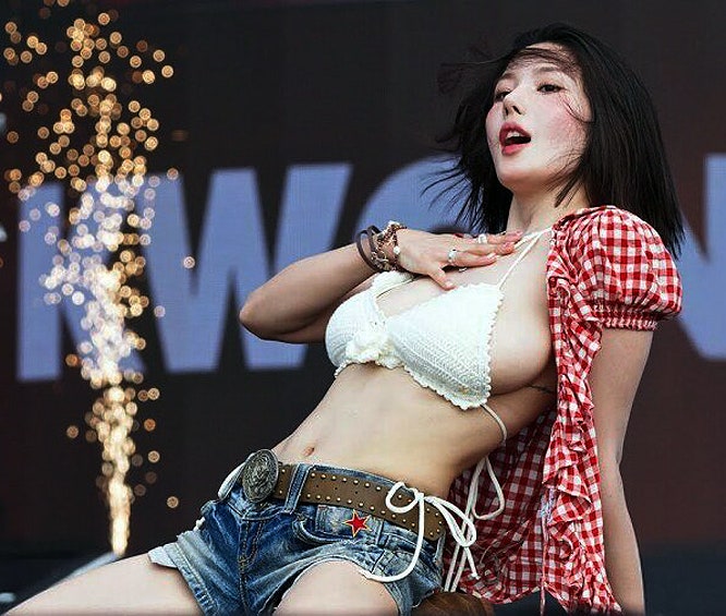 “다이어트 중에도 야식 먹는다고?” 권은비가 밤에 가장 많이 찾는다는 ‘이것’...살안찌....