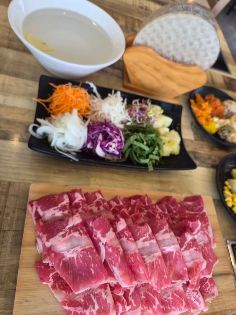 부산 송정 샤브샤브 맛집 바다뷰에 샐러드바 종류도 다양한 샤브막심