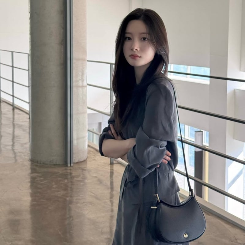 정채연 10만원대 가방에 온앤온 원피스까지, 데일리룩 정보