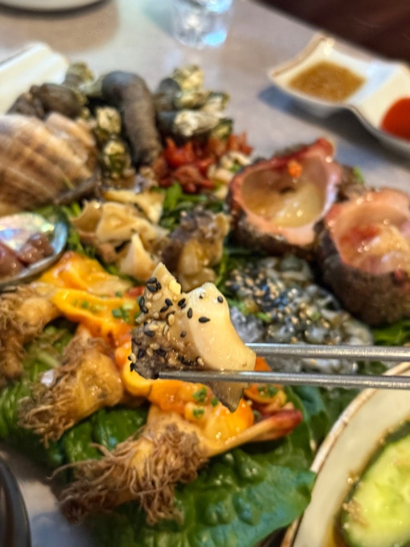 부산 수영 맛집 해삼멍게말미잘｜싱싱한 제철 해산물에 한잔하기 좋은 수영 술집
