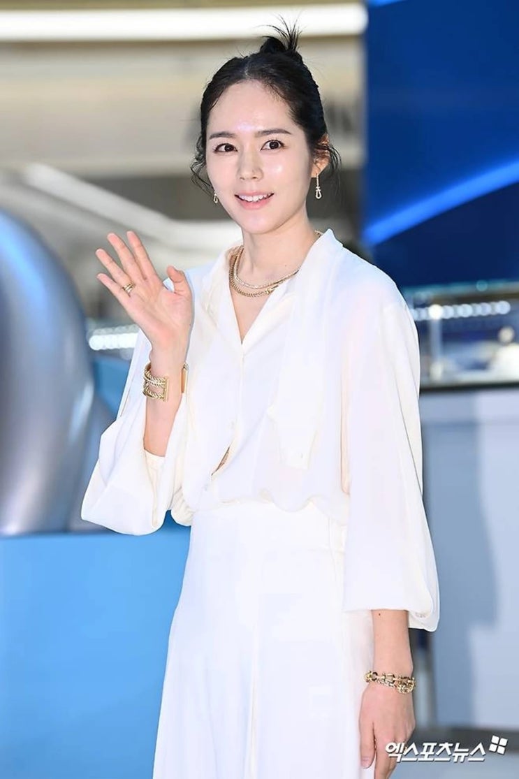 "61만원 결제내역까지"…<b>한가인</b>, <b>뒷광고</b> 의혹에 초강수 반박