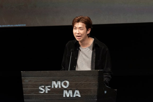 “소장품 사는 데 써주세요” RM, 국중박에 1억원 쾌척 기부처까지 남달랐다