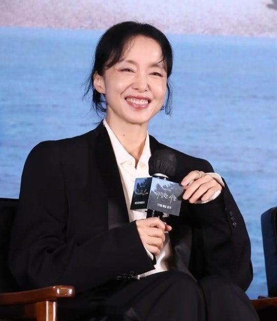 전도연, 정지우 감독 ‘해피 엔드(1999)’에서 파격 노출 화제 … 당시 수위 어느 정도였을까?