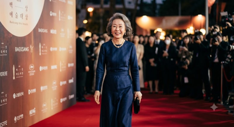 79세 배우 윤여정의 멋진 60년 연기 인생과 독보적인 패션 감각