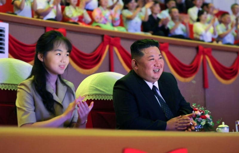 국정원, 金氏 부녀 신체 정보 보고…"김정은 140㎏↑, 김주애 160㎝·50㎏ 이상"