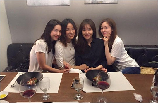 45세 성유리, 21년 만 핑클 완전체 앞두고 공개한 몸매 관리 근황 봤더니