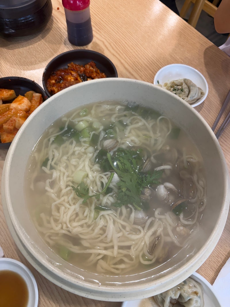 부산 대연동 맛집 공원칼국수 물총칼국수 웨이팅 주차정보