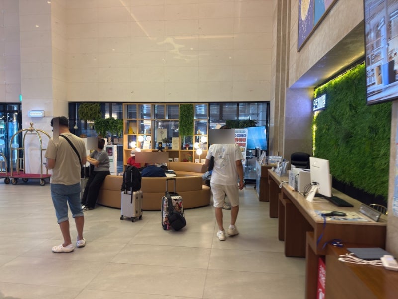 麗水威尼斯酒店：房間狀況、游泳池、早餐心得