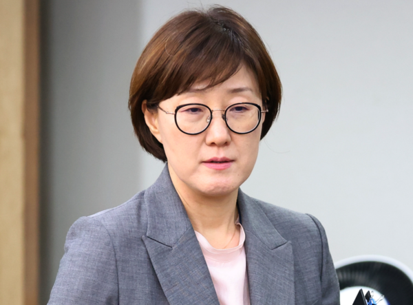이재명 <b>대통령</b> 30년 최측근, 김현지 부속실장 정체 논란 총정리