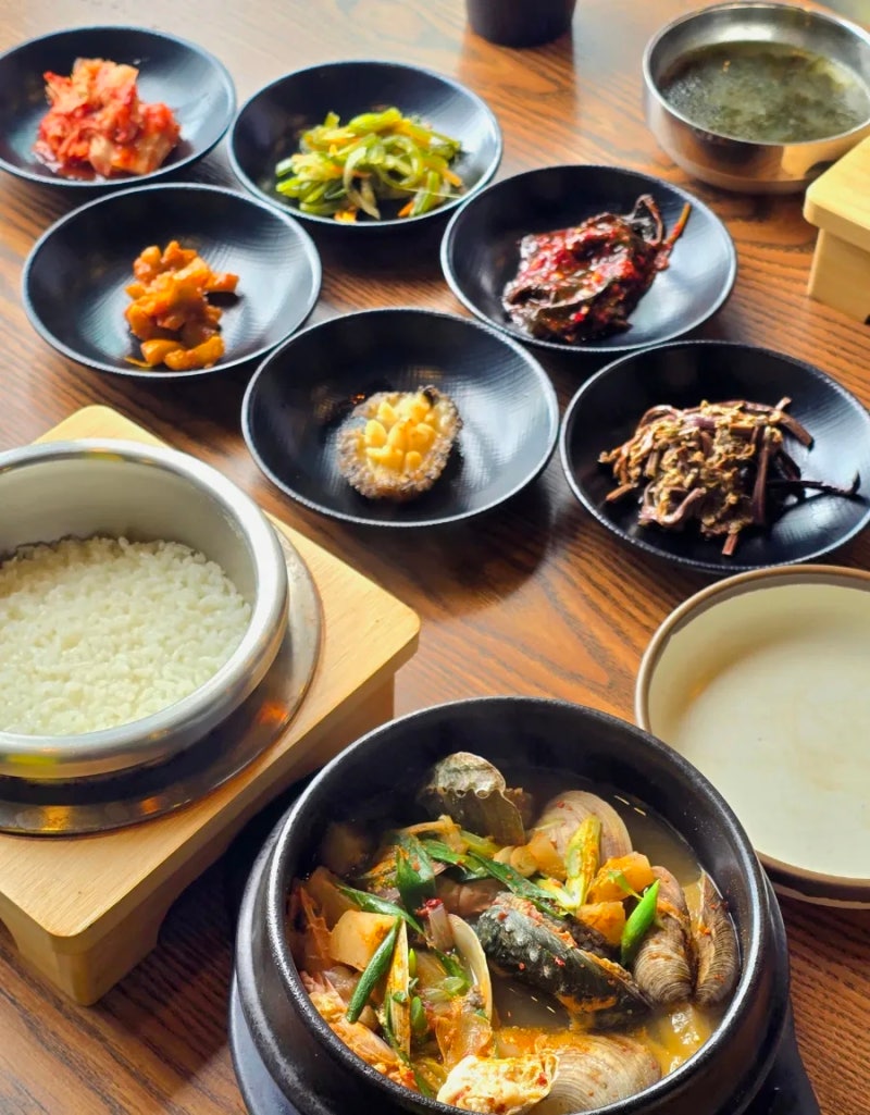 제주온솥 제주공항점 제주공항 근처 해물뚝배기 전복솥밥 맛집