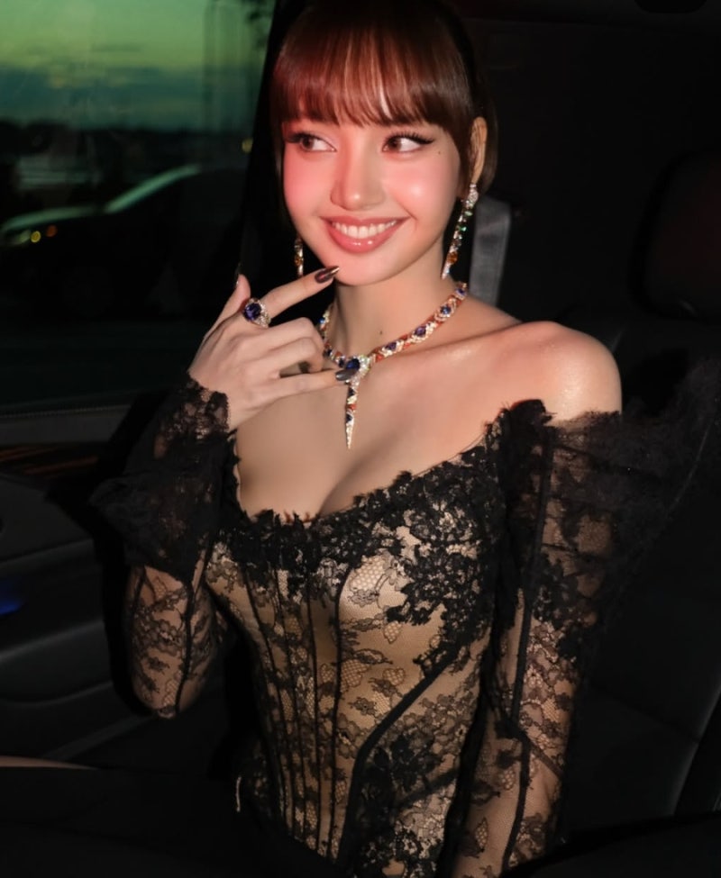 BLACKPINKリサ、VMA受賞よりも注目を集める近況…実は女優としても活動