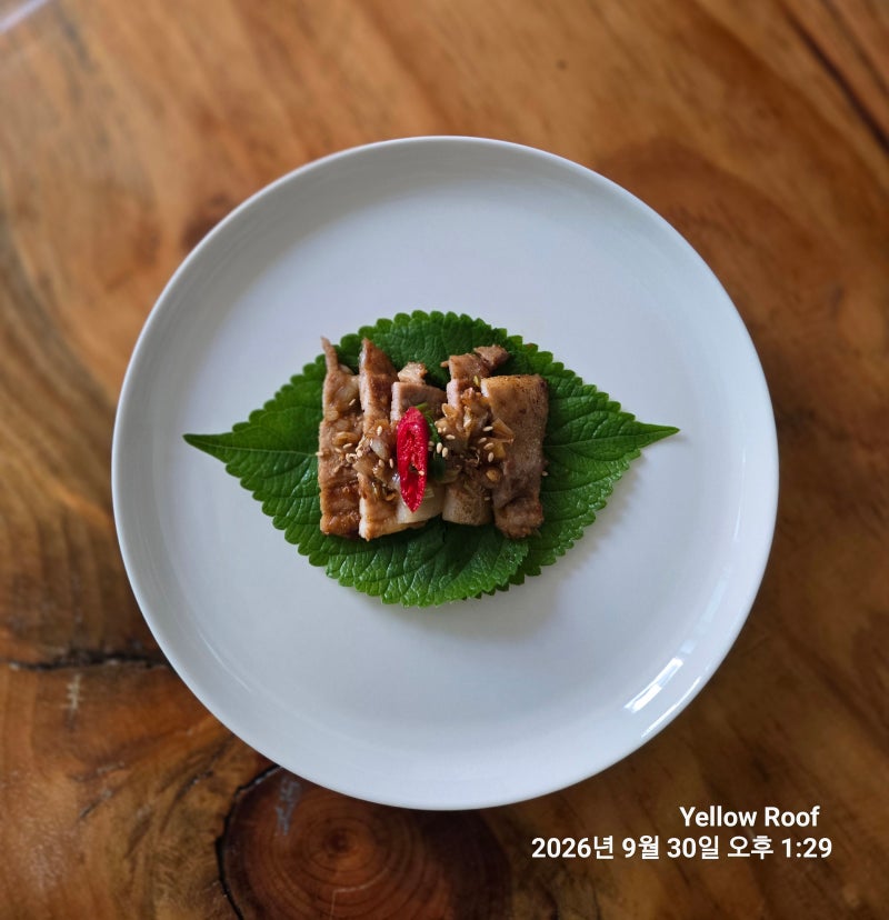 마늘 듬뿍 간장 삼겹살조림 (feat. 와인을 부르는 맛 )