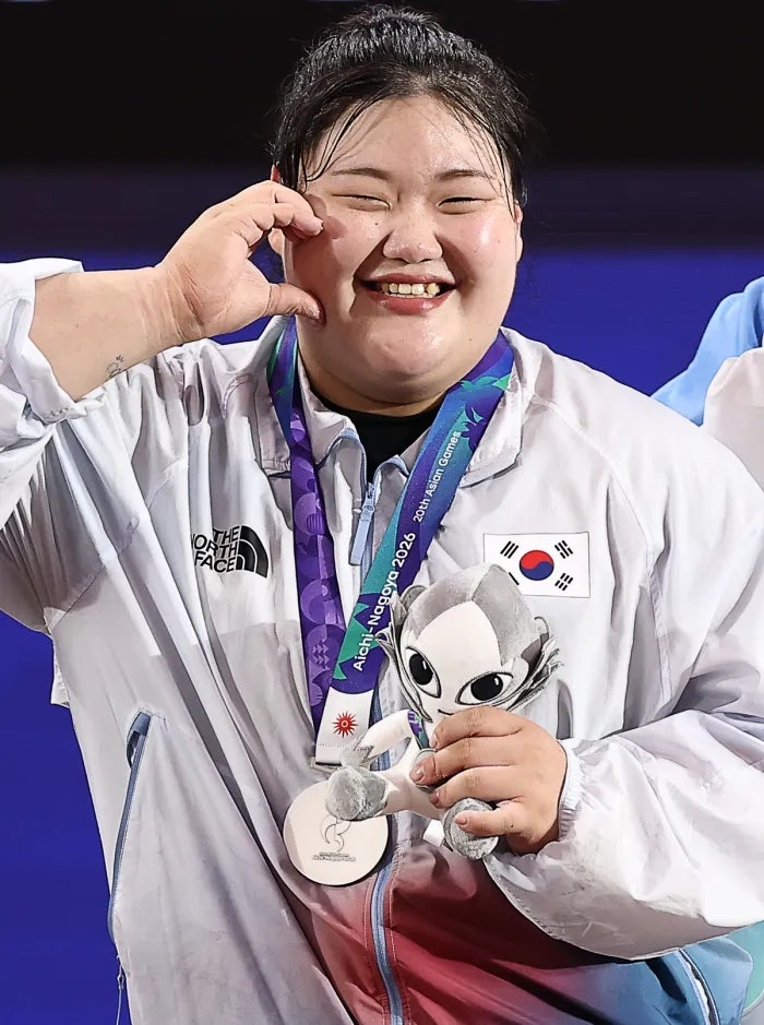박혜정 은메달인데 더 웃었다, 합계 300kg 한국신기록…“항저우보다 기뻐”