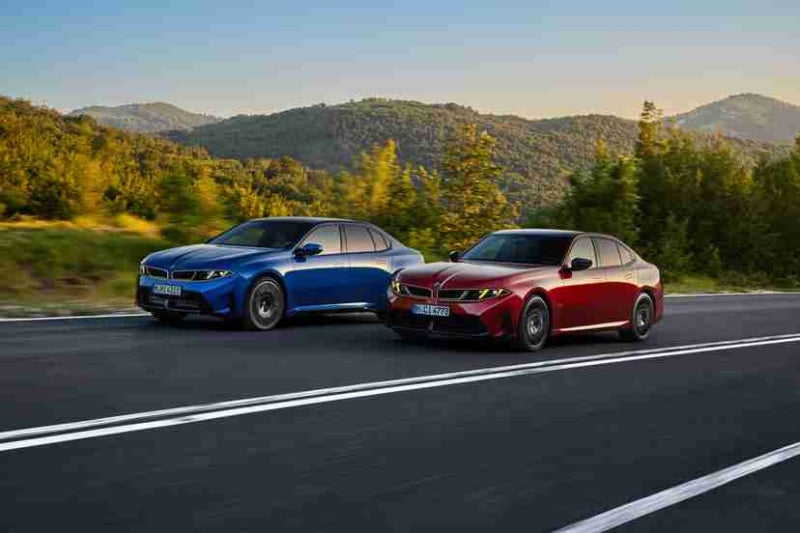 2027 BMW 3 시리즈 세단 무엇이 바뀌었고 무엇이 그대로 유지될까요?
