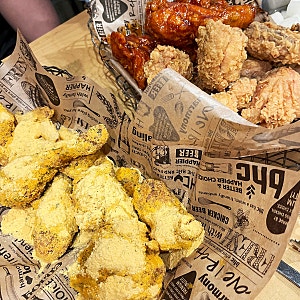 [BHC 양념 후라이드 반반치킨 뿌링클] BHC 매장 이용 후기 가격 뿌링클 칼로리 정보