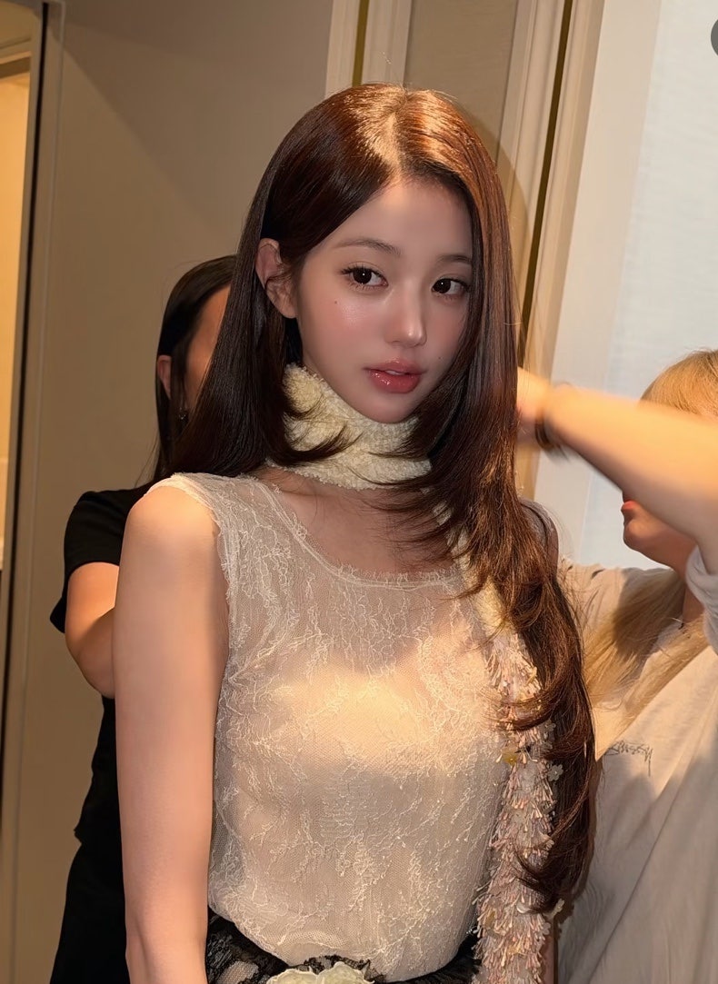 장원영님의 새로운 헤어스타일 하이레이어