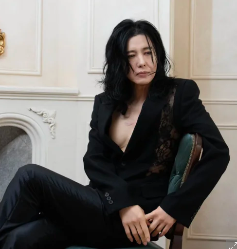 <b>양준일</b> 근황 옷안입고 <b>재킷</b>만 "10월 10일" 기대중