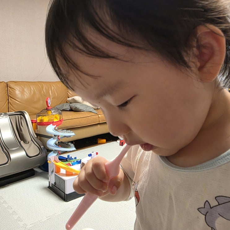  [닥터치카] 1450ppm 어린이 고불소치약 후기 | 23년생 쌍둥이 충치예방 정착템 (feat. 무불소 졸업)